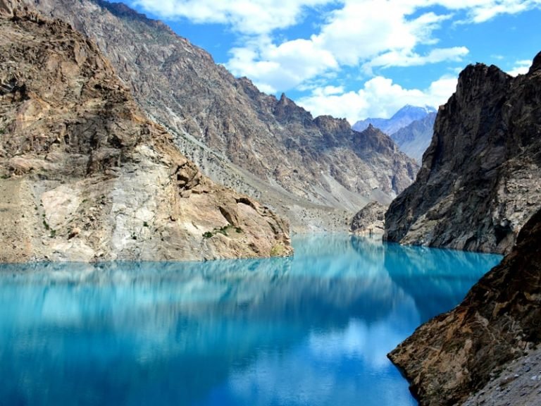 6 Days Trip to Hunza & Naltar Valley || Click Pakistan