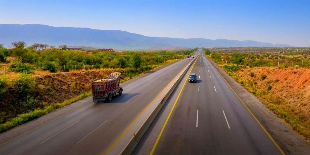Road to Khanpur - click pakistan tourism services