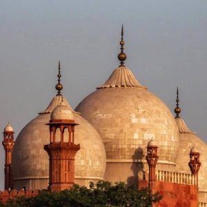 The History of Magnificent Badshahi Mosque
