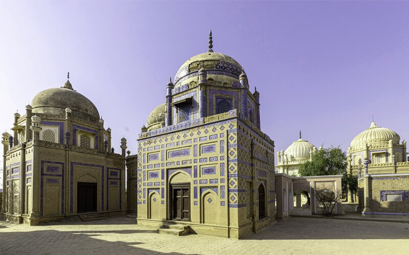 Royal Graveyard in Cholistan Desert - 15 Worth Visiting Palaces of Bahawalpur