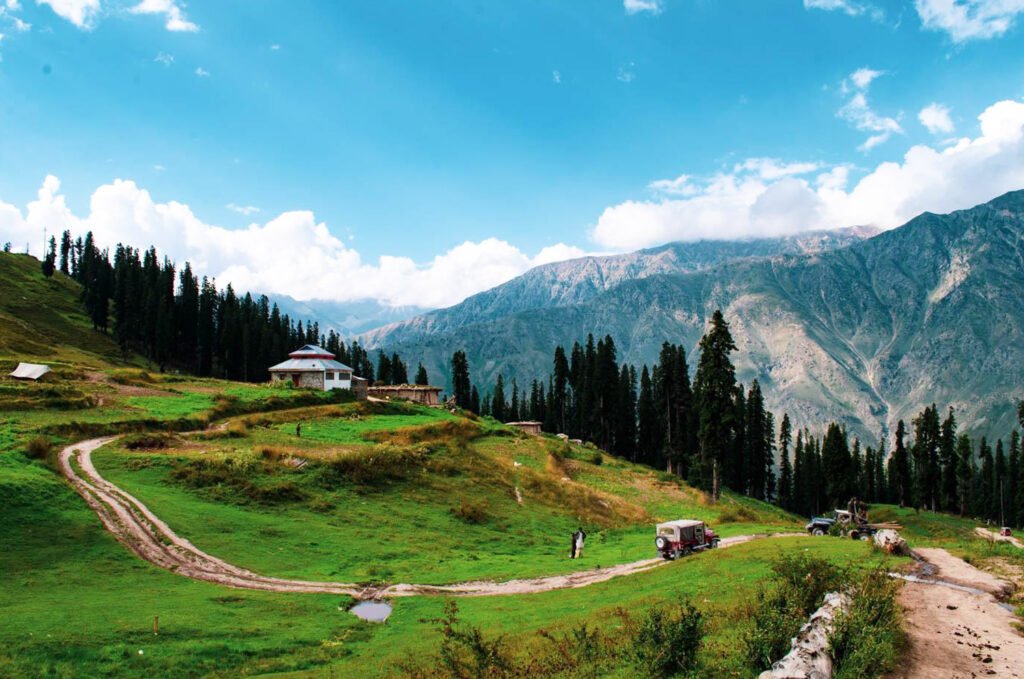 Northern Pakistan Tour Packages 2024 - Naran and Kaghan Valley