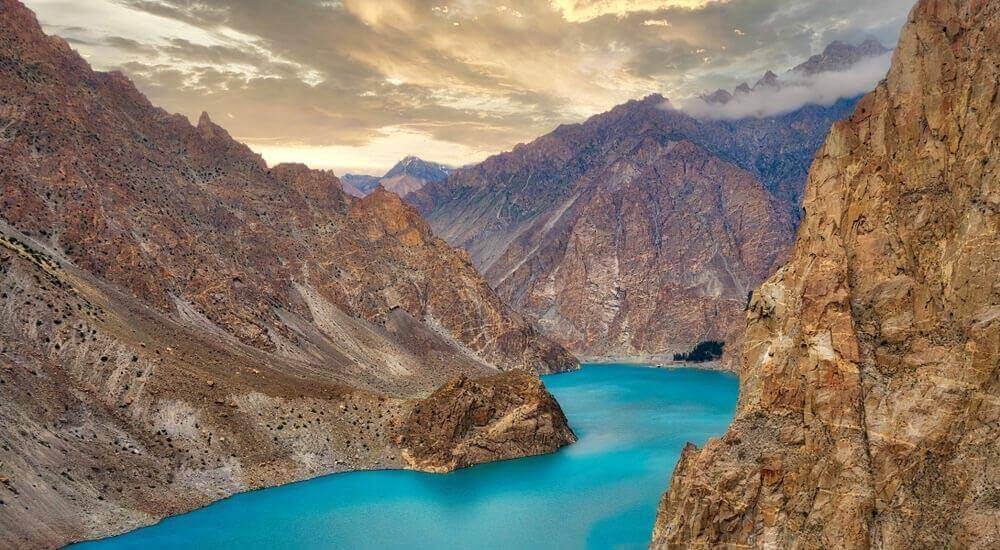 Attabad Lake - Which is Better Skardu Vs Hunza? Comparison 2024