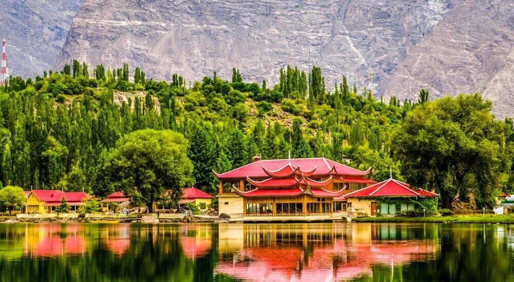 Shangrila Resort - Which is Better Skardu Vs Hunza? Comparison 2024