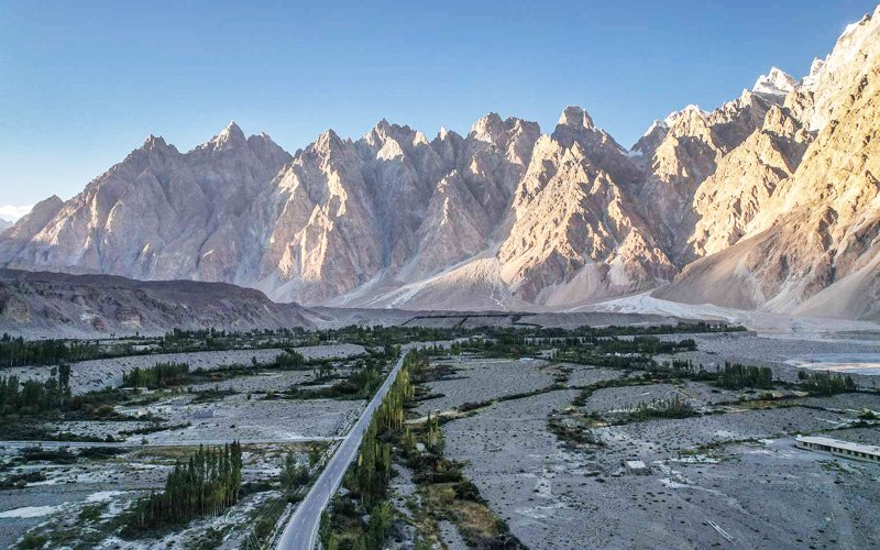 4 Days Hunza Honeymoon By Air Tour Package