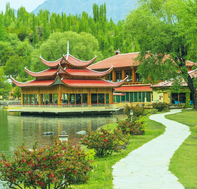 Skardu Honeymoon Tour Package by Air