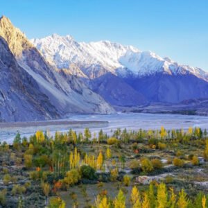 5 Days Travel Package to Hunza Minapin Passu Peak