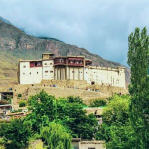 6 Days Hunza Altit Baltit Fort Eagle Nest Tour Package