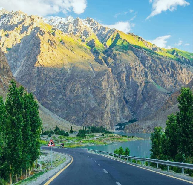 Hunza Khunjerab Skardu Deosai Tour Package