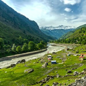 Naran, Neelum Valley Shogran Honeymoon Tour Package 7days 2025