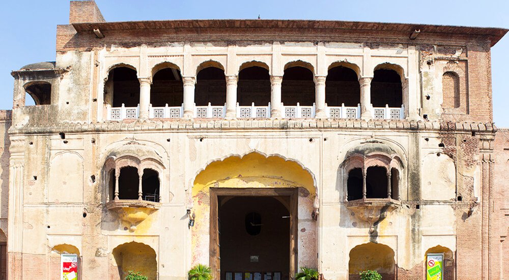 Haveli Dhyan Singh - Best Tourist Attraction in Lahore