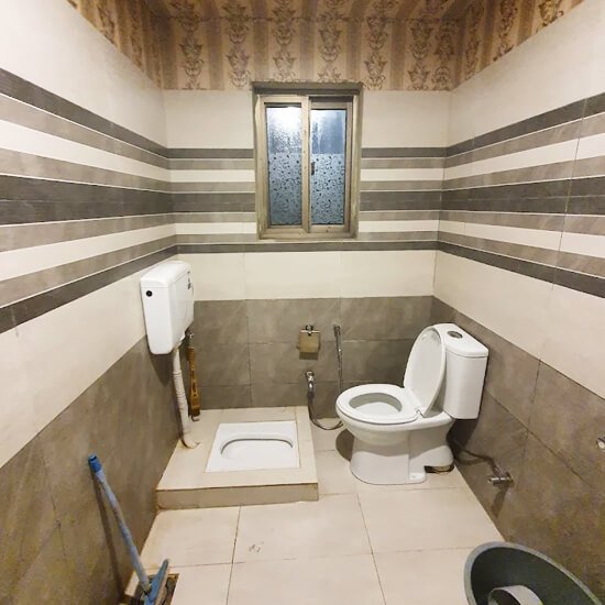 Fridays In Hotel Washroom