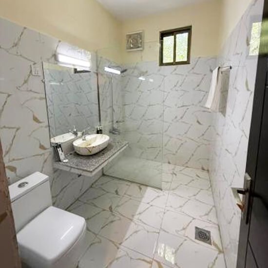 Himalaya Hotel Skardu Washroom