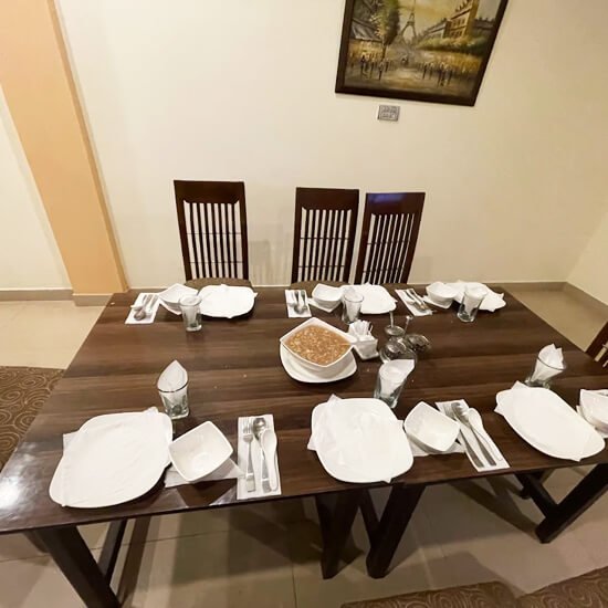 Lalazar Family Resort Dining Area