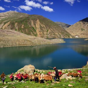 Lulusar Lake