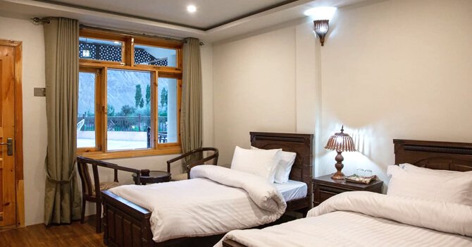 Roomy Khawna Hotel Standard Room