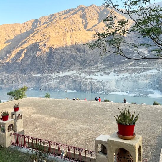 Shangrila Chilas Hotel Indus View