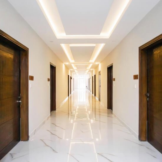 The Roomy Lodge Murree Lobby