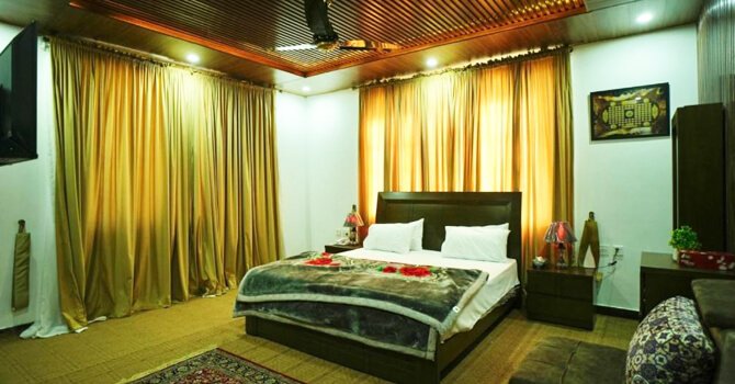 Town Inn Guest House & Hotel Chitral
