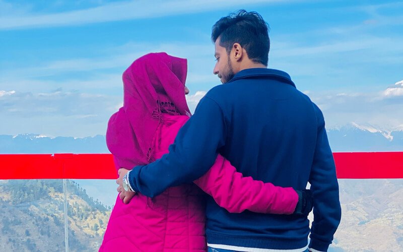 5 Days Romantic Tour by Air Family Package to Hunza