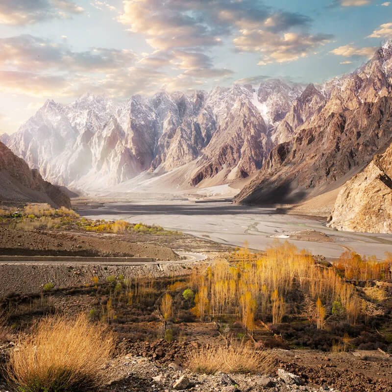 Hunza Luxury Tour