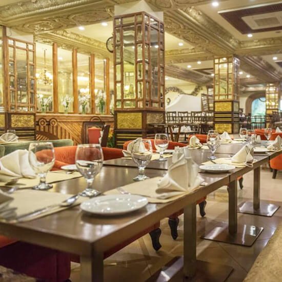 Luxus Grand Hotel Dining Area