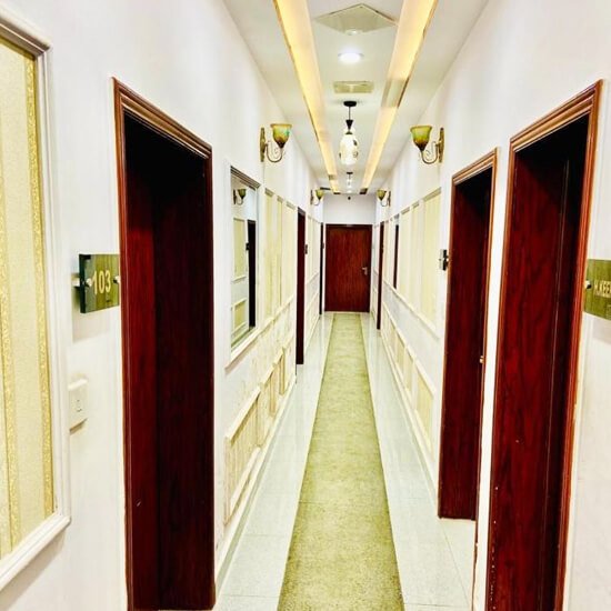 Neshaz Hotel & Suites Lobby