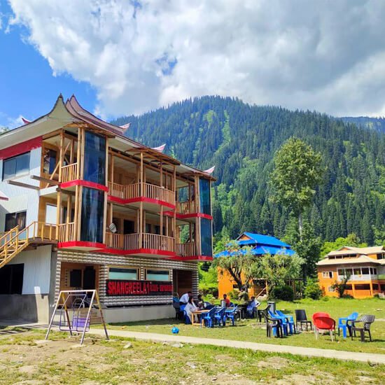 Shangreela Resort Taobat Outdoor Seating