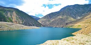 Lulusar Lake